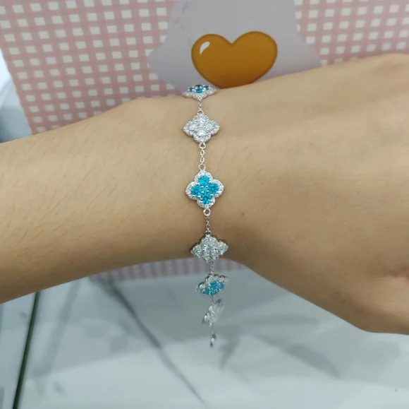 18k white gold baby blue diamond bracelet - Picture 6 of 10